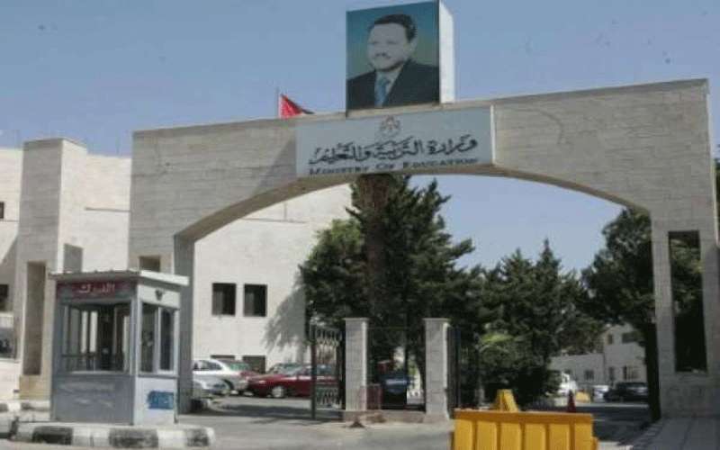 المعاني يعد بدراسة مطالب موظفي الفئة