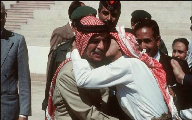 20 عاما على رحيل الحسين