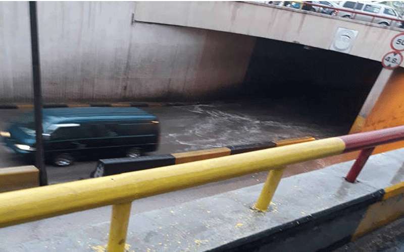 إغلاق نفق الزرقاء بسبب الأمطار