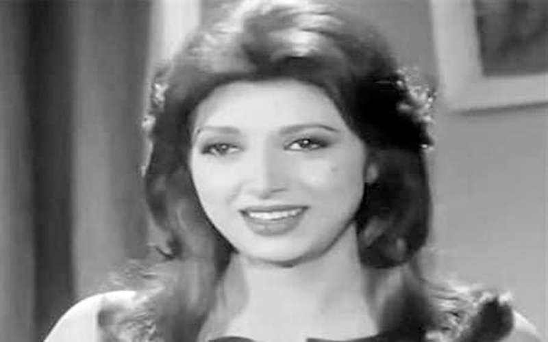 نبيلة عبيد تنفي اعتزالها