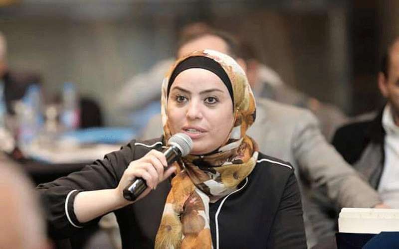 متنفذ يعين 40 فردا من أقاربه