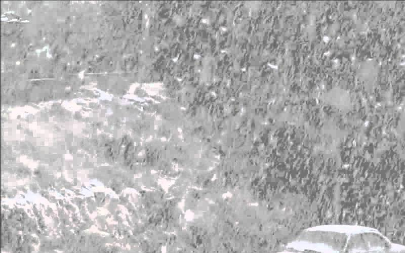 زخات ثلجية فوق المرتفعات التي يزيد