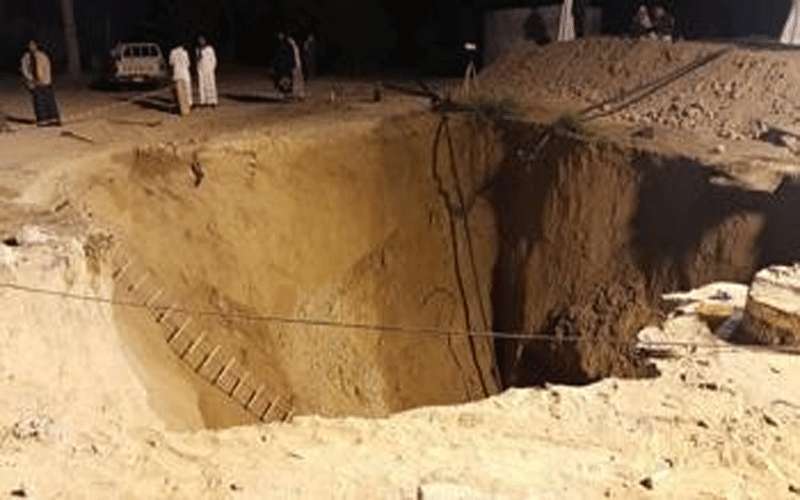 انهيار بئر يودي بحياة 13 منقبا