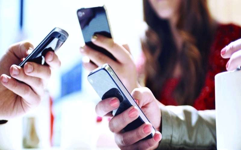 ربات البيوت الأكثر إستخداما لمواقع التواصل