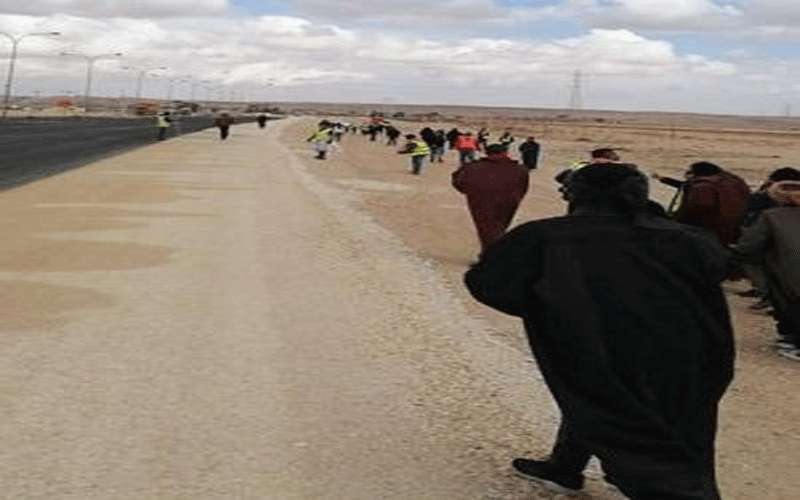 نواب يحاورون شباب العقبة القادمين لعمان