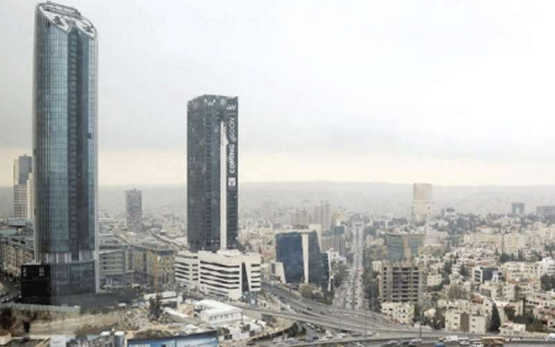 الجمعة .. اجواء باردة وزخات محلية