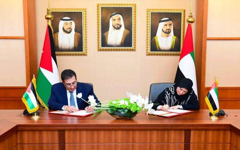 الطراونة والقبيسي يوقعان مذكرة تفاهم بين