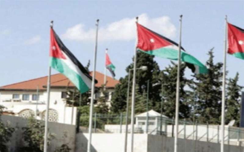 تعليق الدوام في جميع الوزارات والدوائر