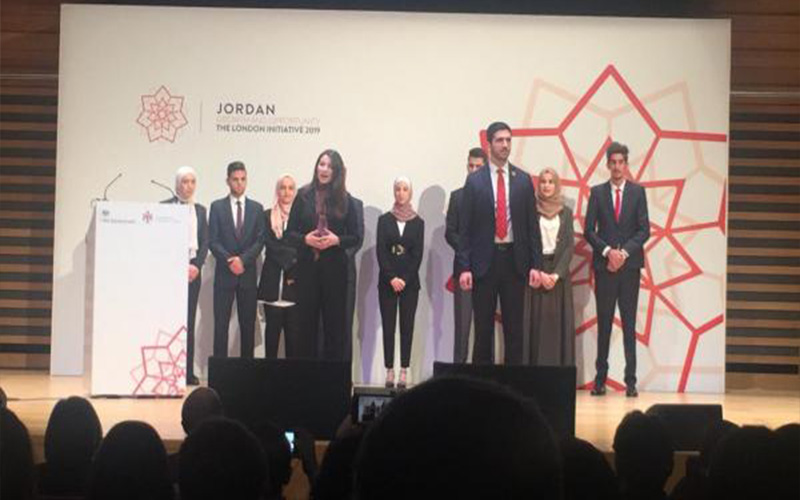 بريطانيا تتعهد بمنحة بقيمة 840 مليون