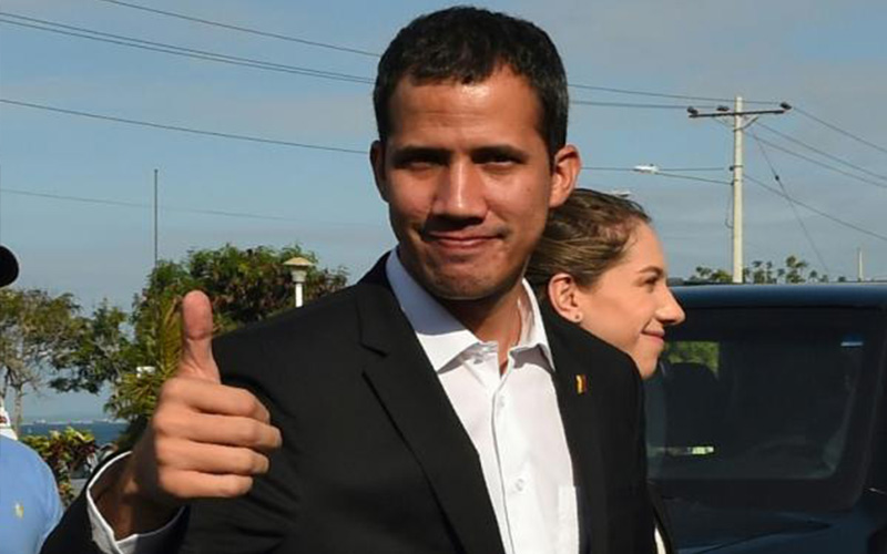 غوايدو يدعو إلى التظاهر ويحذر من