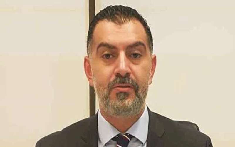 البطاينة: لن استقبل مسؤولا معه طلب