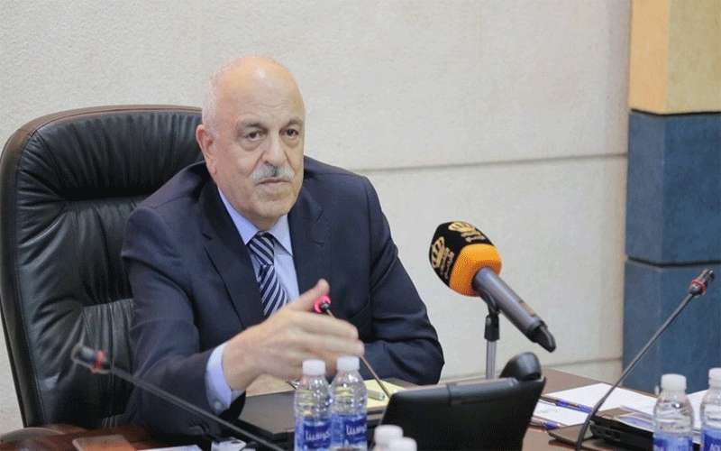 المعشر ينسحب بعد كلمة الحاج