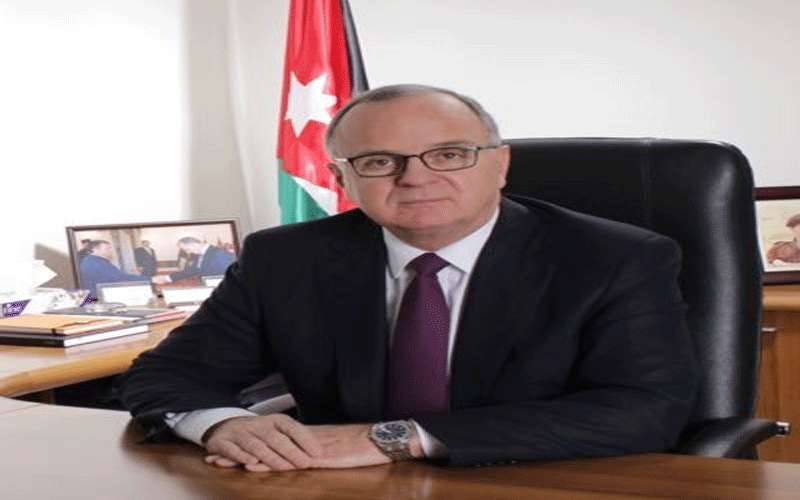 وزير العمل :2500 طلب توظيف تلقتها