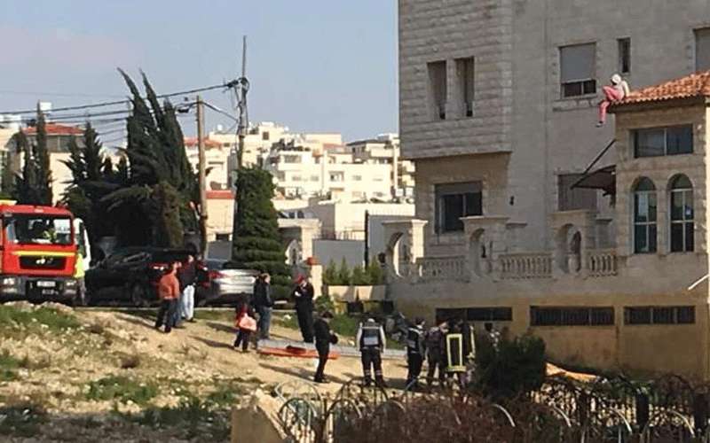 الامن يقنع خادمة بالعدول عن الانتحار