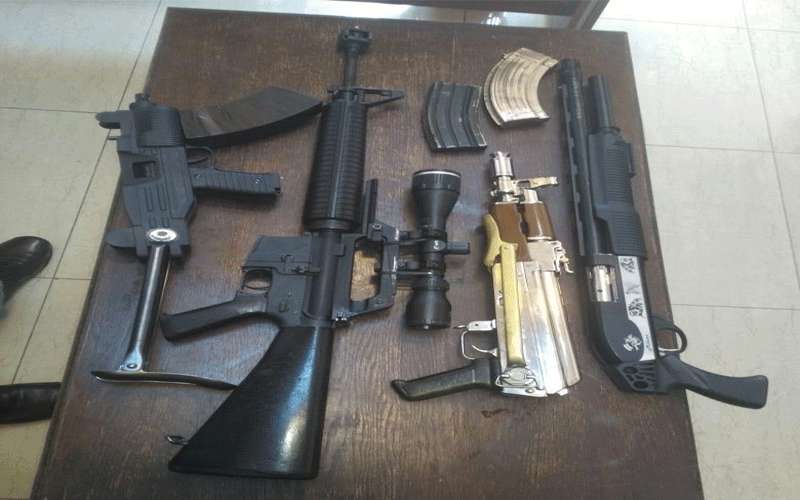 4 اشخاص يسلمون انفسهم بعد ظهورهم