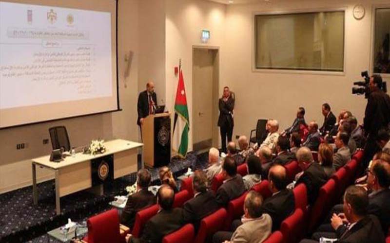 الرزاز يطلق استراتيجية وطنية للتعامل مع