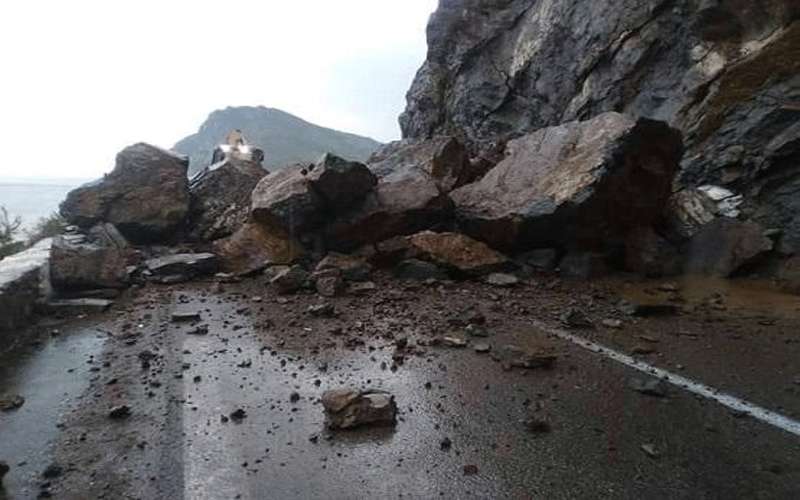 انهيار صخري يغلق مدخل جرش