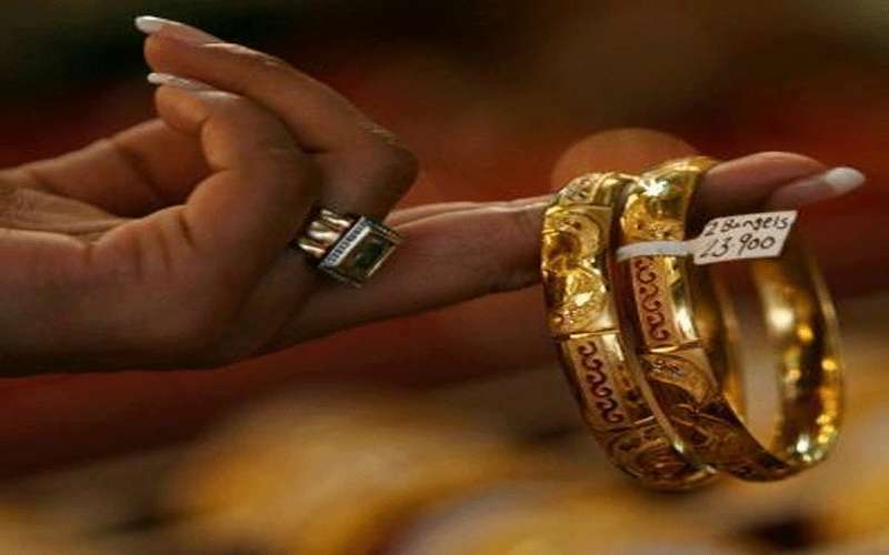 الحكومة تنفي التستر على مزور دمغة