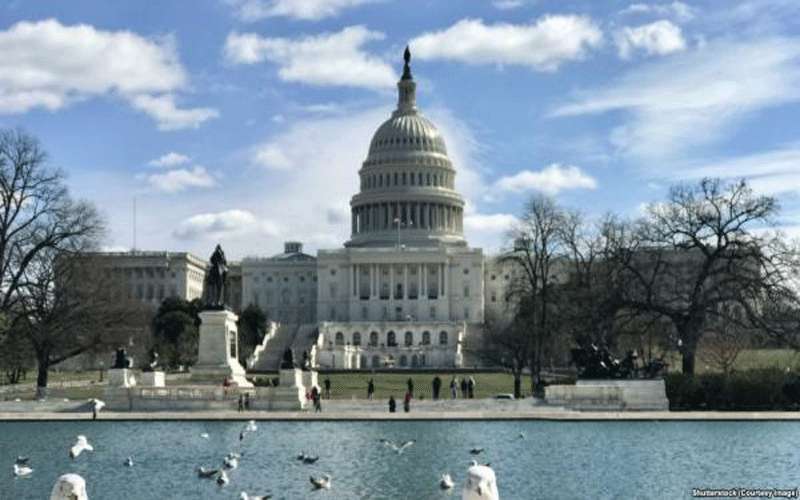 مجلة أمريكية .. واشنطن غارقة في