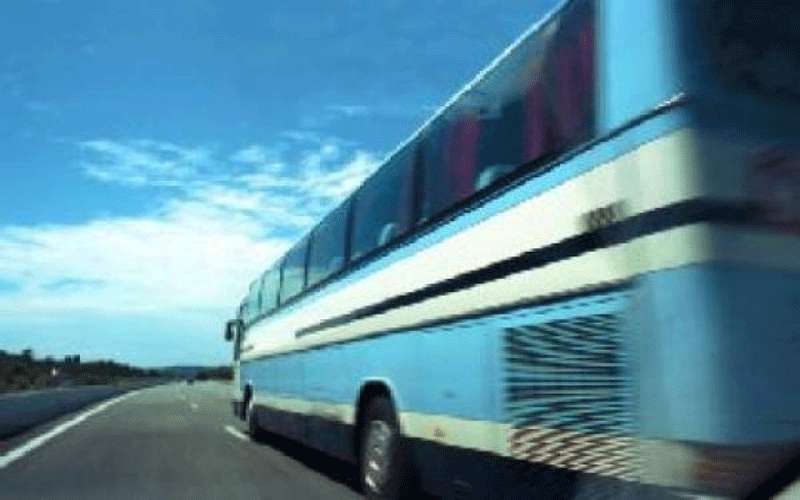 7 اصابات بانحراف حافلة سياح في