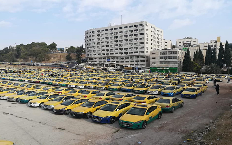 الاصفر أمام النواب