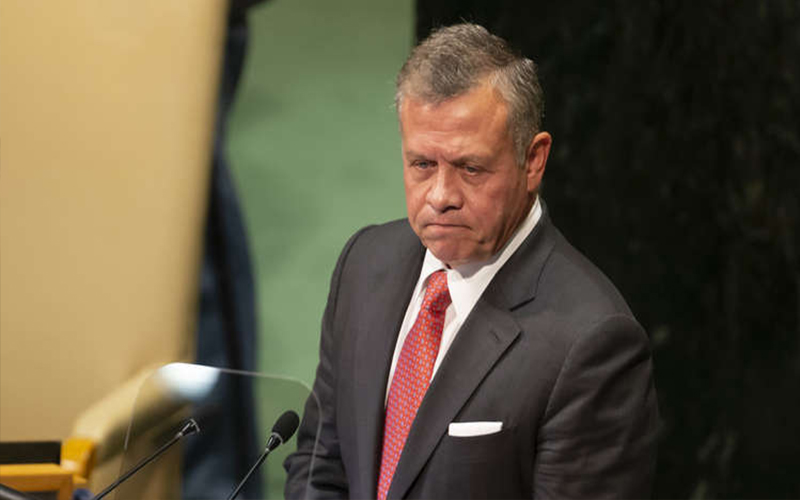 الملك يلغي زيارته إلى رومانيا ردا