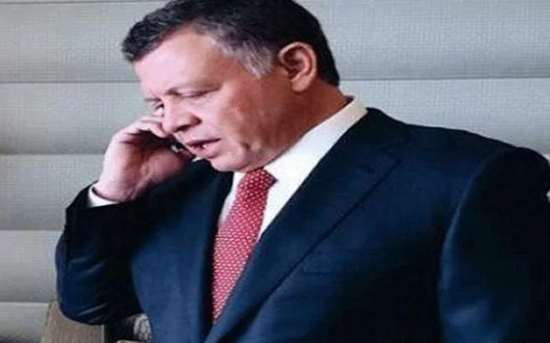 الملك يتلقى اتصالا هاتفيا من رئيس