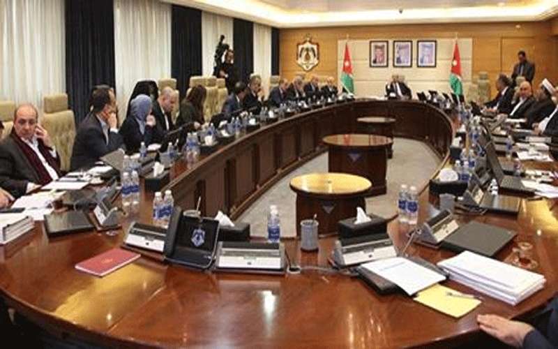 الحكومة تقر جدول الوظائف في الوزارات
