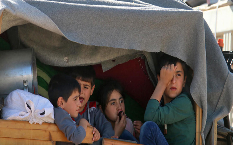 %5.9 من اللاجئين السوريين يرغبون في