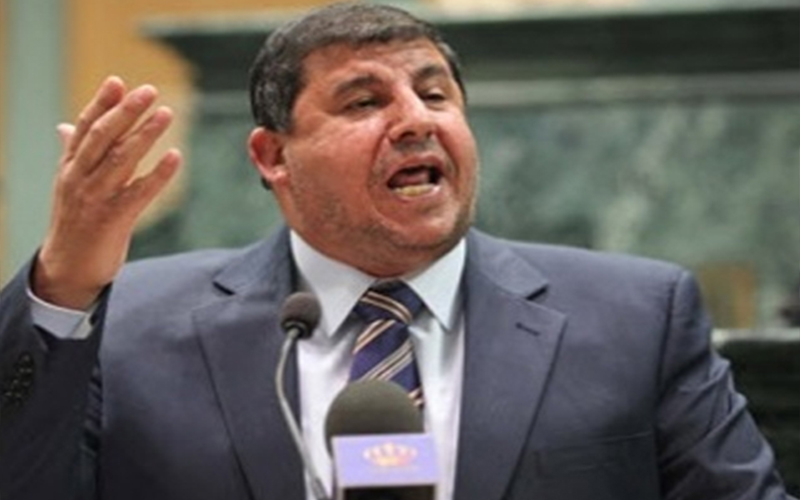 السعود يطالب الحكومة بالكشف عن حقيقة