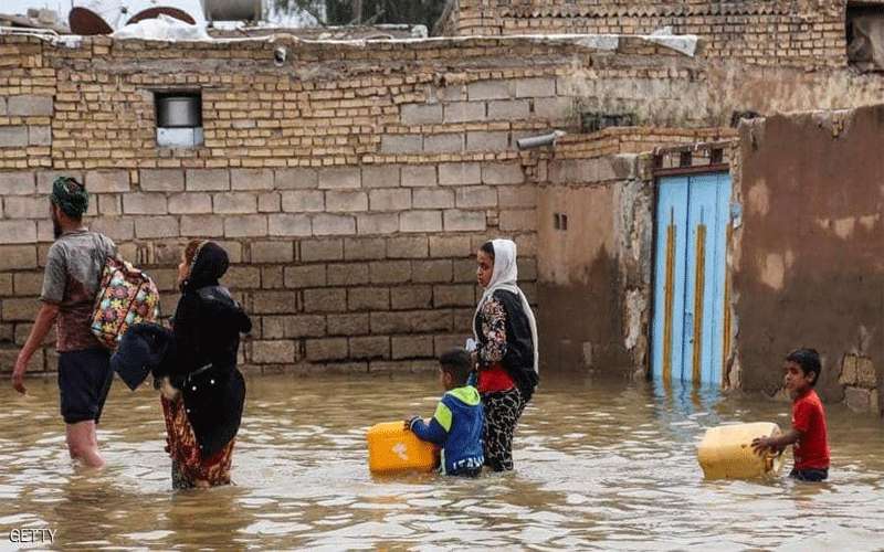 إخلاء 70 قرية بسبب فيضانات إيران
