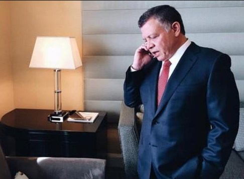 ملك اسبانيا يهاتف الملك