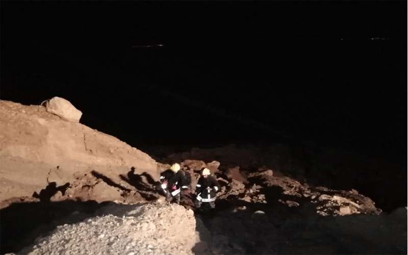 إصابة شخص اثر سقوطه عن مرتفع