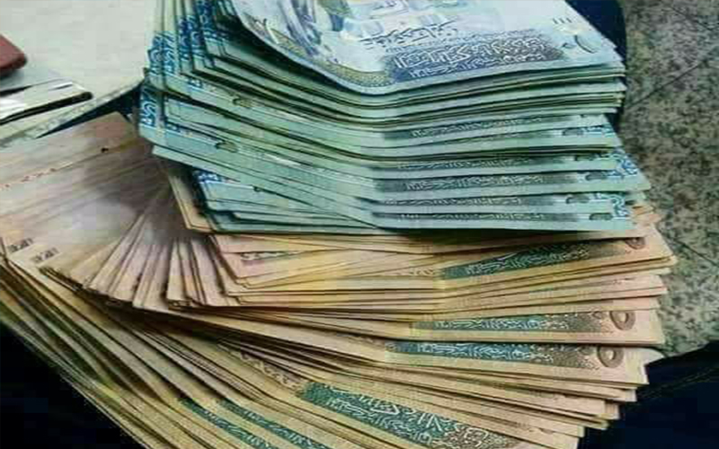 الضريبة : 640 الف رب اسرة