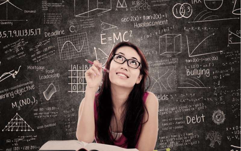 بالفيديو .. شريحة ذكية تزرع في