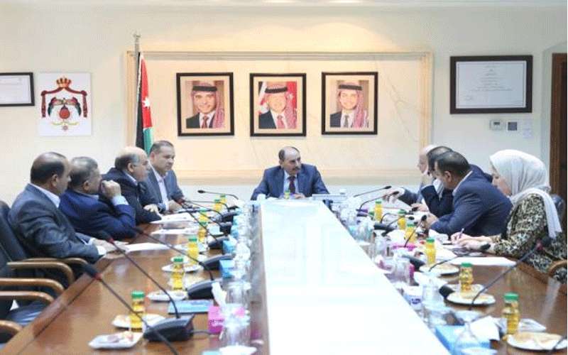 الاتفاق على تشغيل العمالة الأردنية بمشاريع