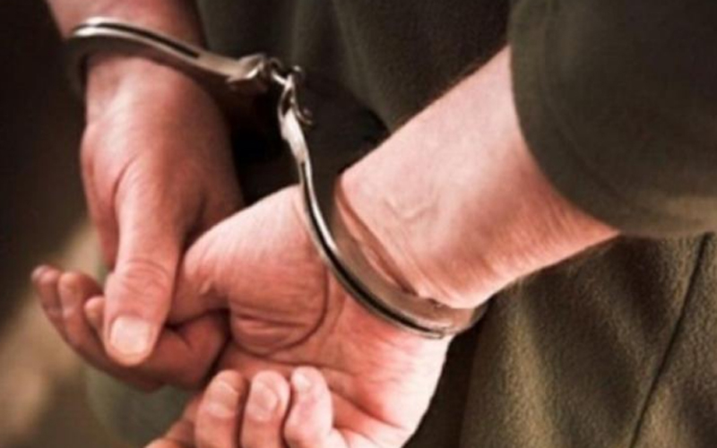 القبض على (9) مروجي ومتعاطي مخدرات