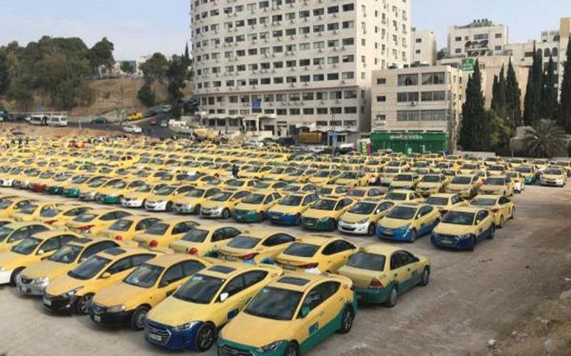 استمرار استقبال التكاسي لتعديل التعرفة الجمعة