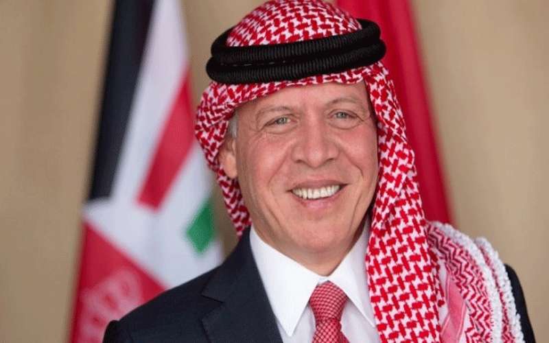 شخصيات وطنية توقع وثيقة تأييد لمواقف