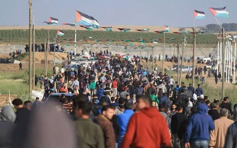 استشهاد طفل وإصابات في مسيرات العودة