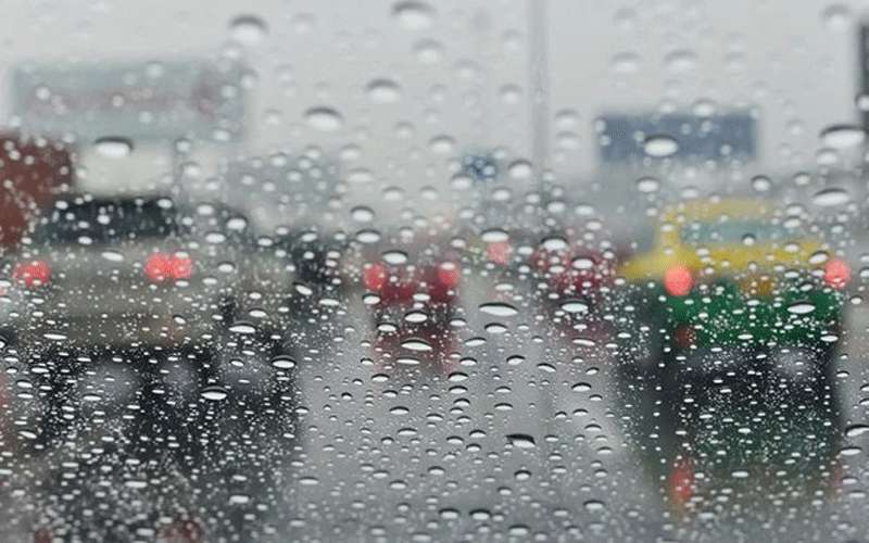 زخات رعدية وعودة للأجواء الباردة غدا