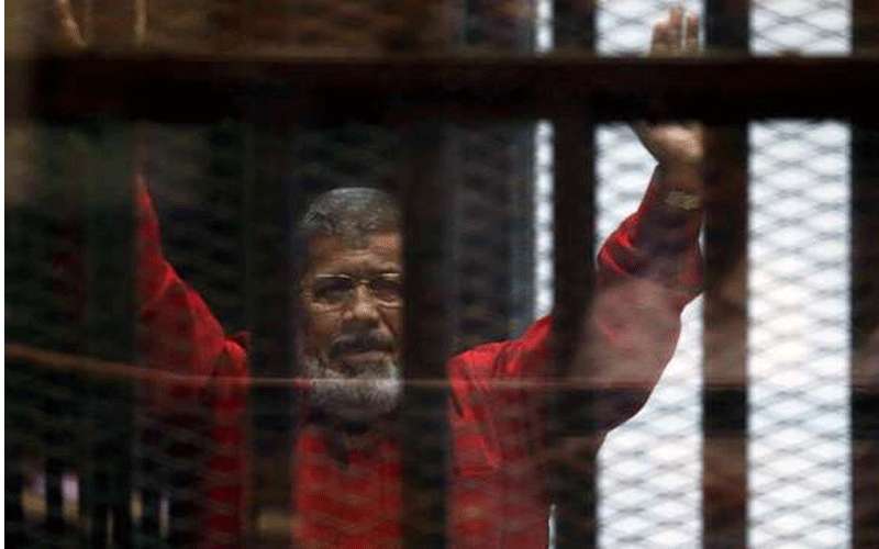 النيابة المصرية: مرسي عميل لإيران