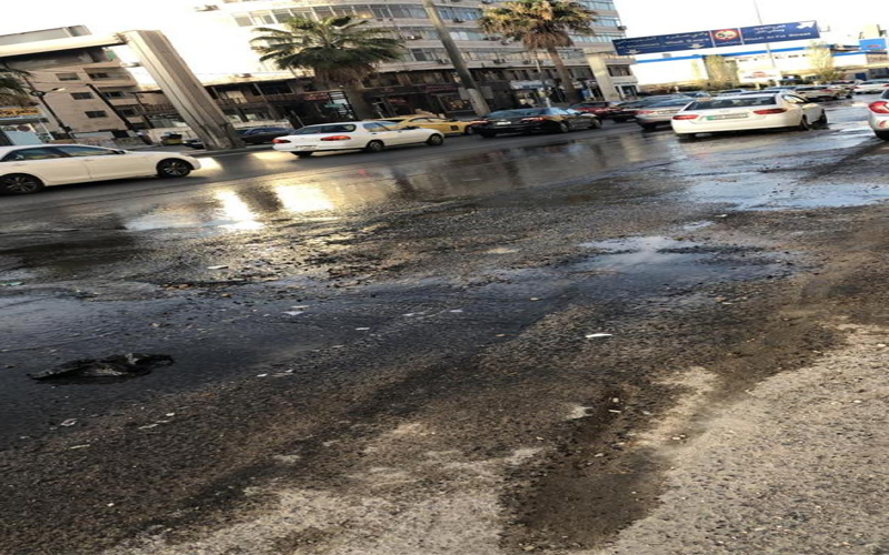 تحويلات للسير بالقرب من دوار المدينة