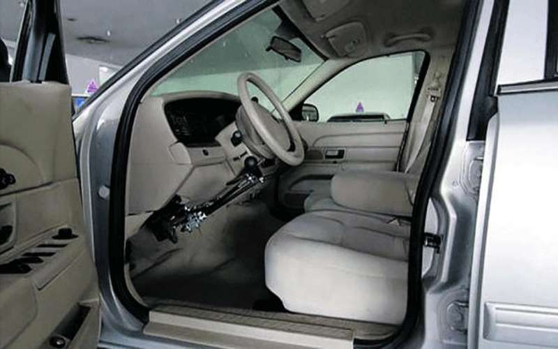 التعميم على 300 مركبة معفاة جمركيا