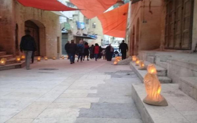 إضاءة 22 ألف شمعة في السلط