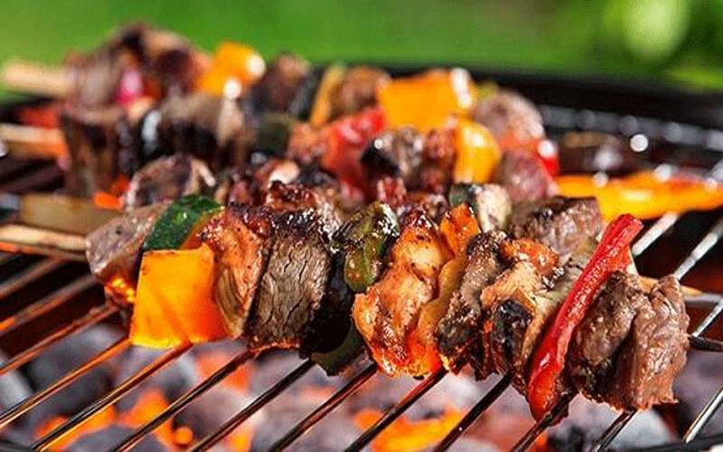 لرحلات الجمعة.. الحرارة في مواقع سياحية