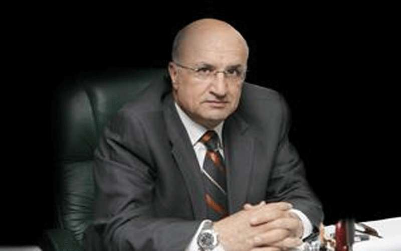 بيان موقع من 1200 شخص يطالب