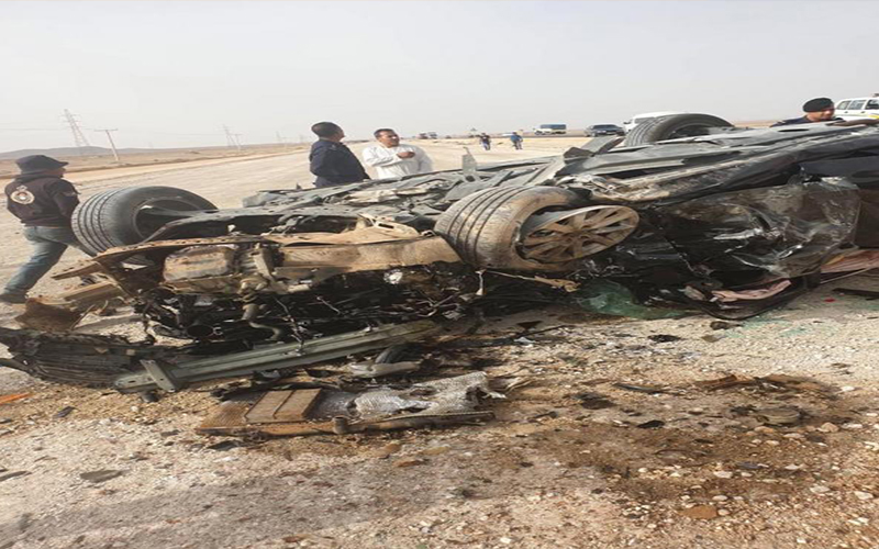 اصابتان بحادث تصادم على الطريق الصحراوي