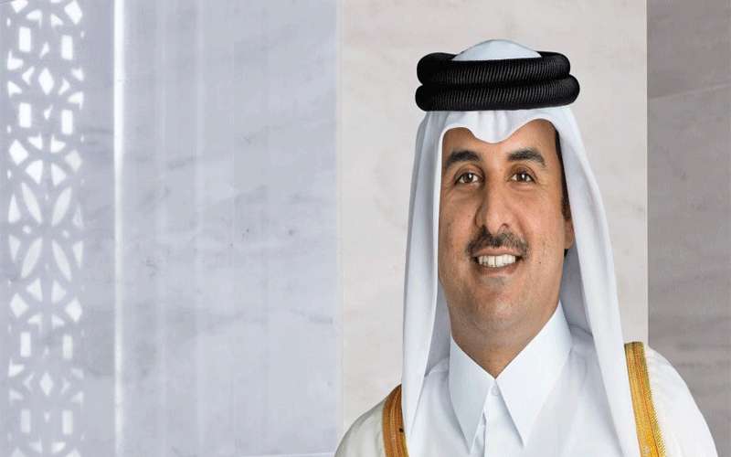 أمير قطر يوجه بتقديم نحو نصف