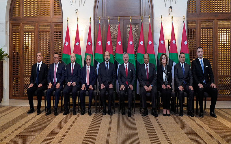 السير الذاتية لوزراء الرزاز الجدد